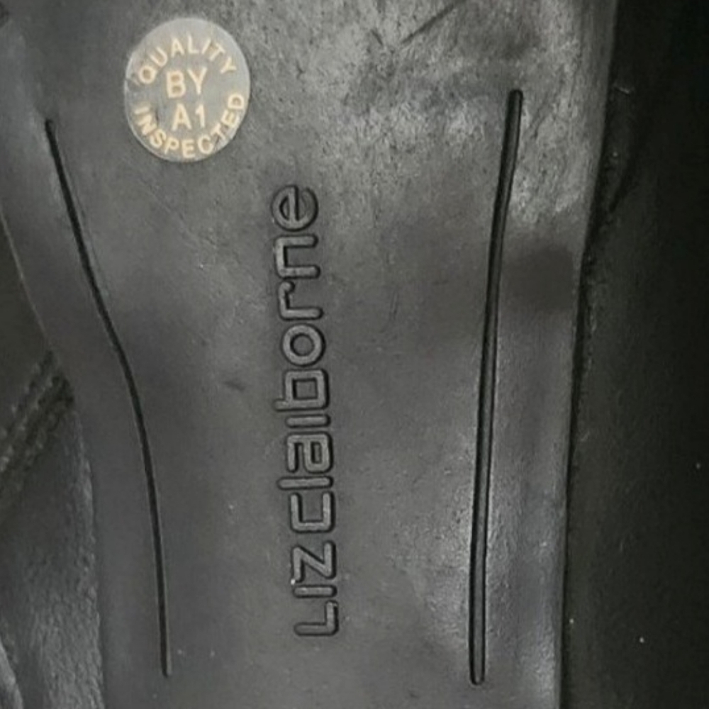 Liz Claiborne booties Sz 6 - Picture 3 of 6
